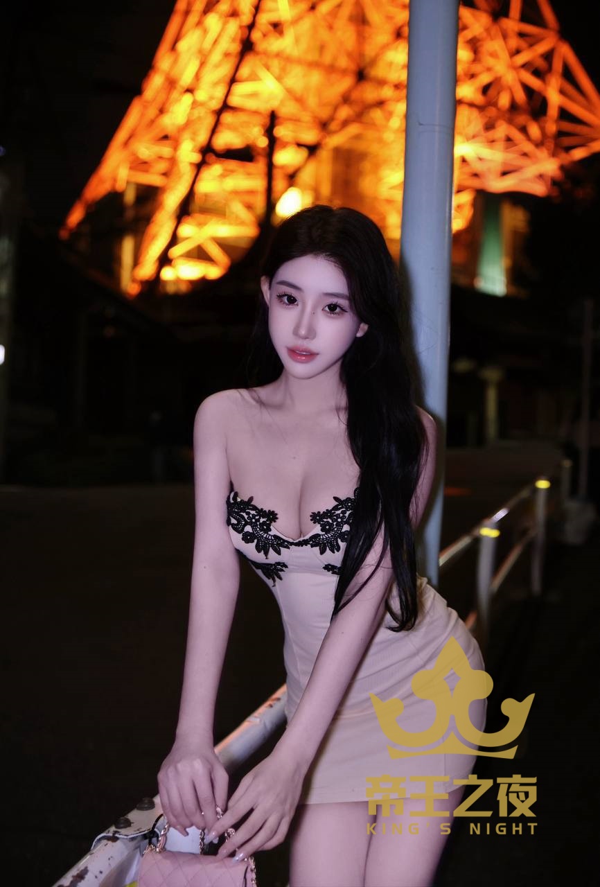 🔥独家大尺度SM小玩家 性教授 依妮