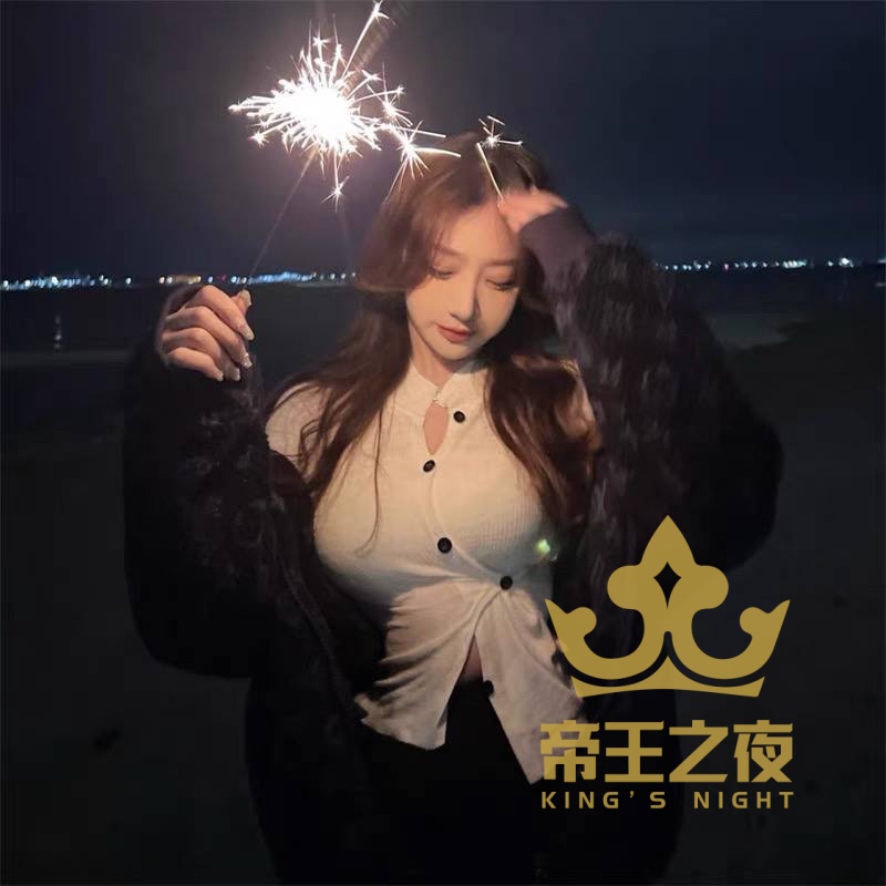 极品小御姐 小小