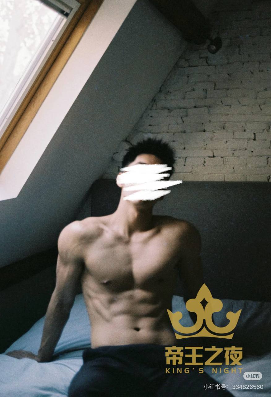 小爹系男友 Markos